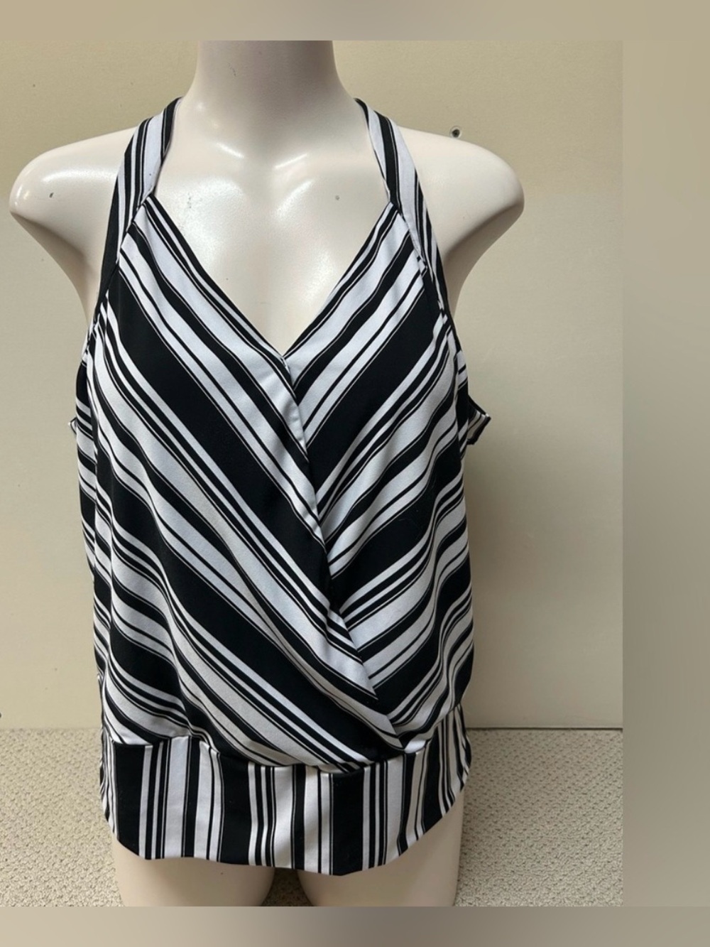 Beautiful Ricki’s B&W Striped Blouse XL